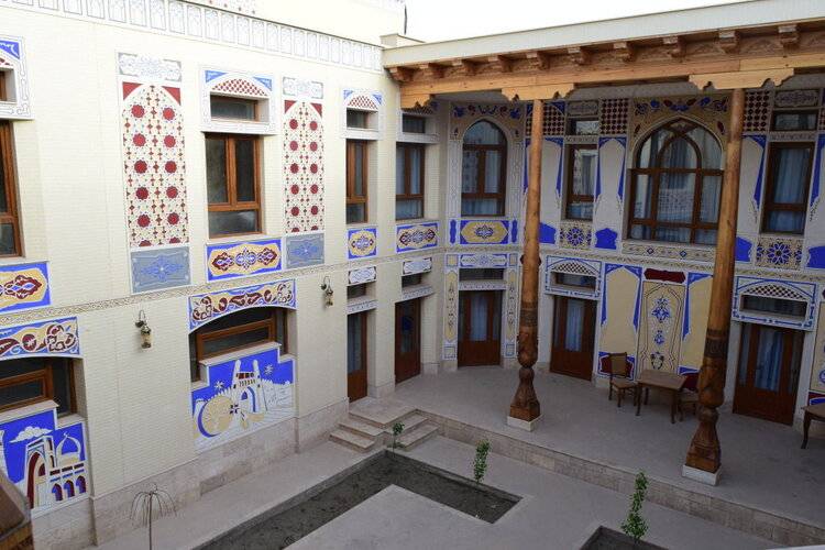 Отель Ayvan Plaza