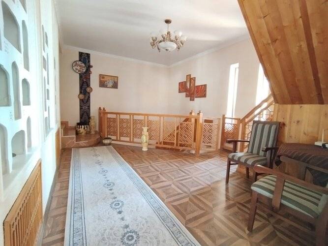 Отель Orom