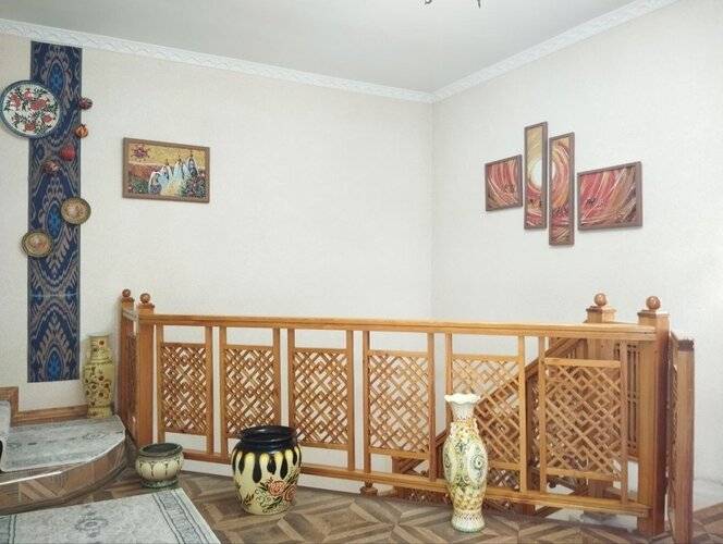 Отель Orom