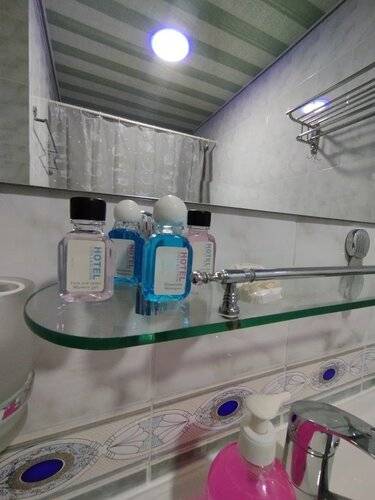 Отель Orom