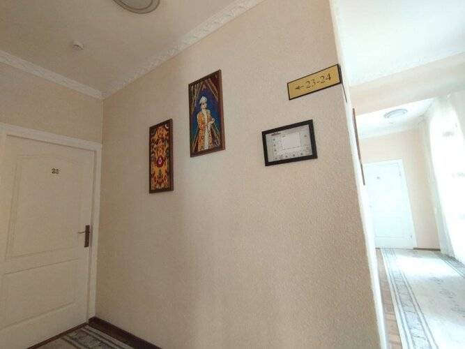 Отель Orom
