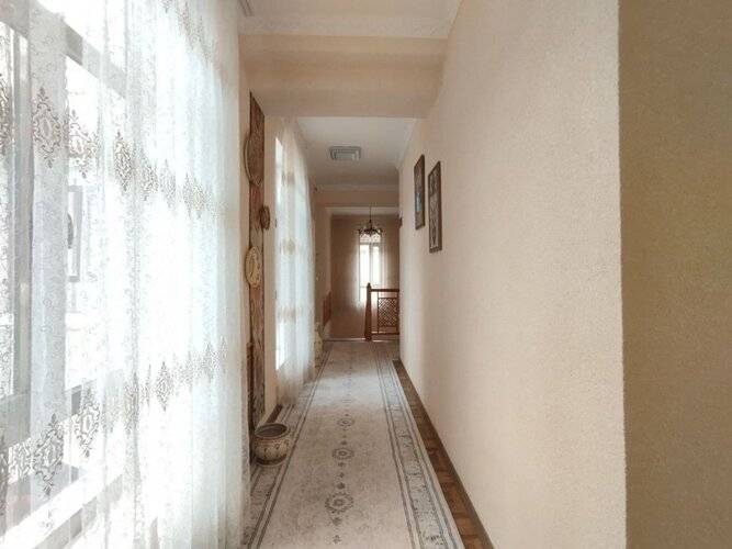 Отель Orom