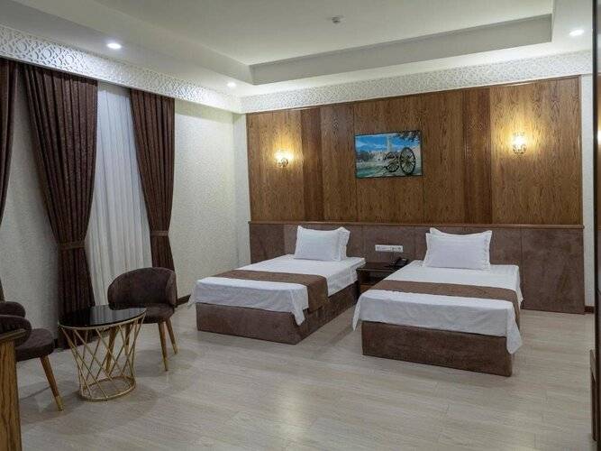 Отель Paradise Plaza Luxury