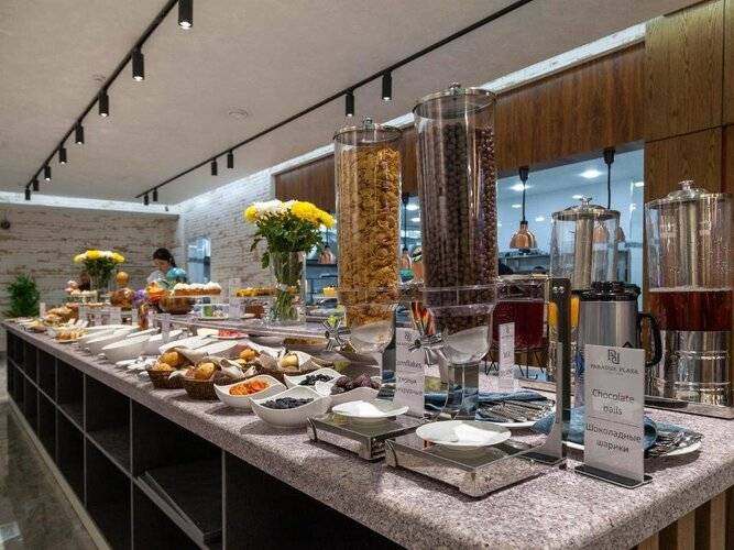 Отель Paradise Plaza Luxury