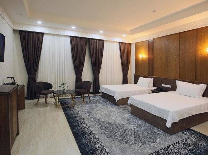 Отель Paradise Plaza Luxury