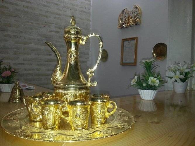 Отель Parvina