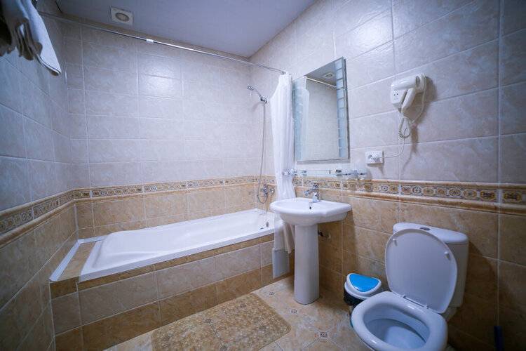 Отель Rayhon