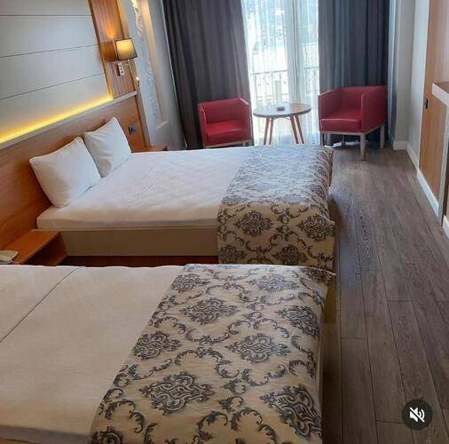 May Park Hotel