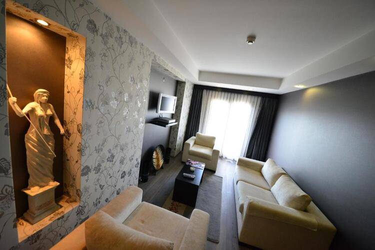 May Park Hotel