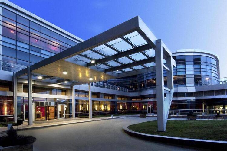 Ренессанс Атырау