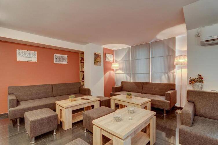 Liva Hotel