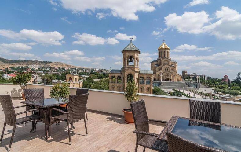 Liva Hotel