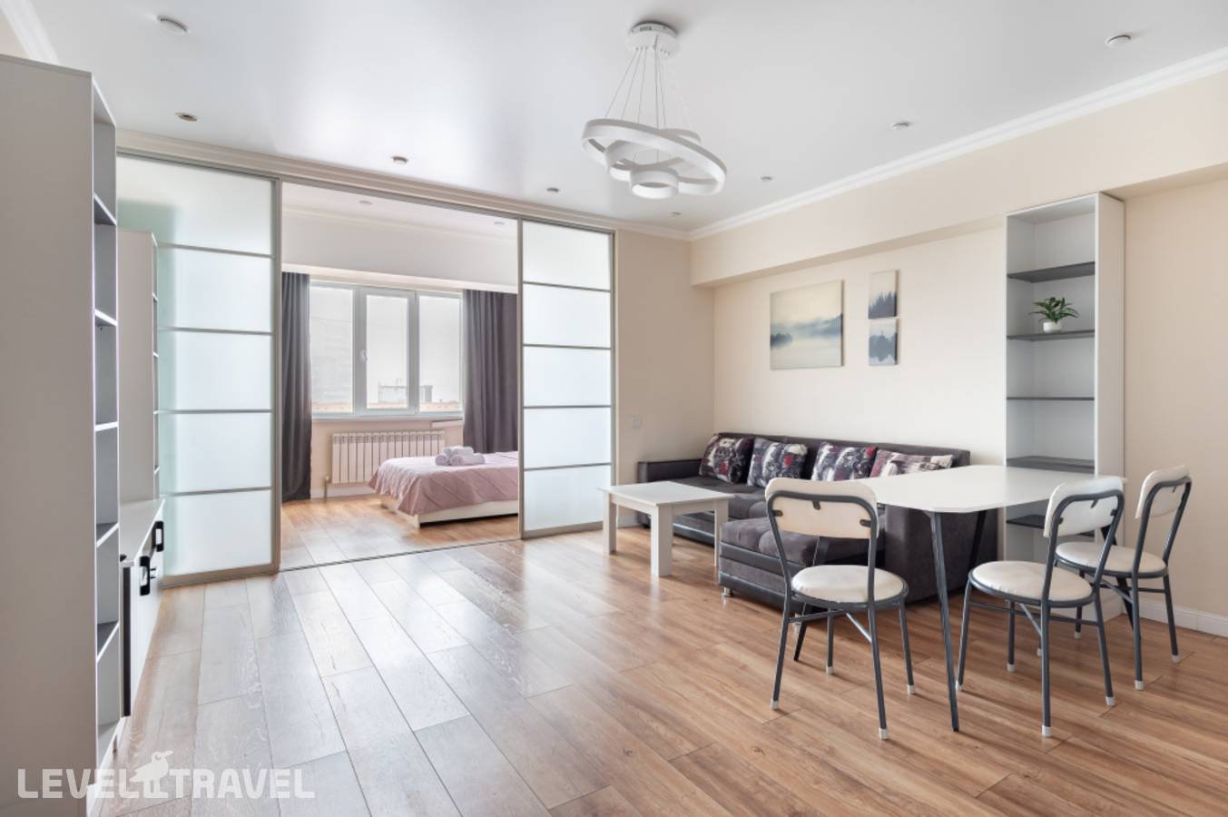 фотографии отеля Квартира На Арбате В Историческом Центре Алматы в Казахстан(Алматы) - фото №11