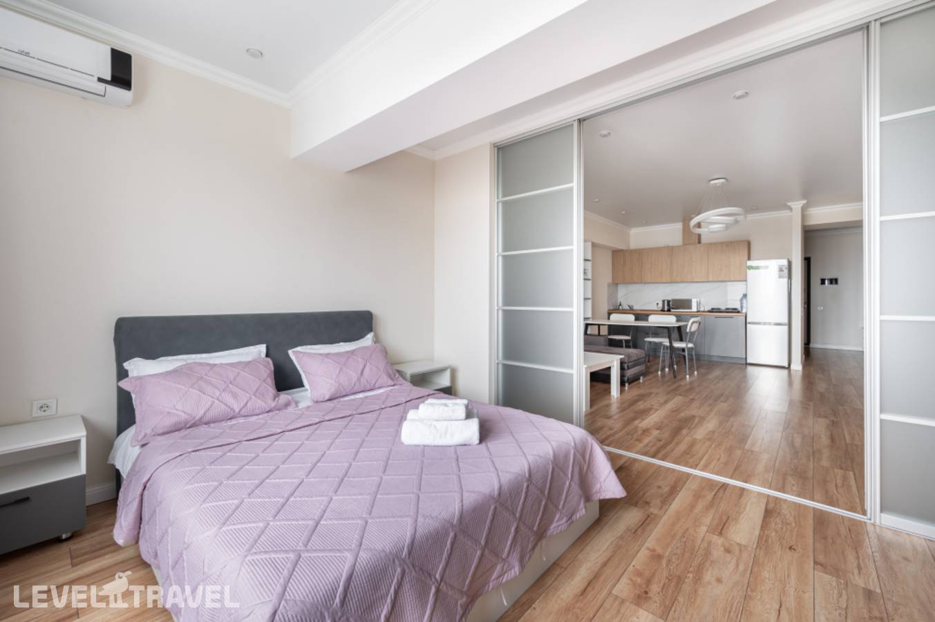 фотографии отеля Квартира На Арбате В Историческом Центре Алматы в Казахстан(Алматы) - фото №12