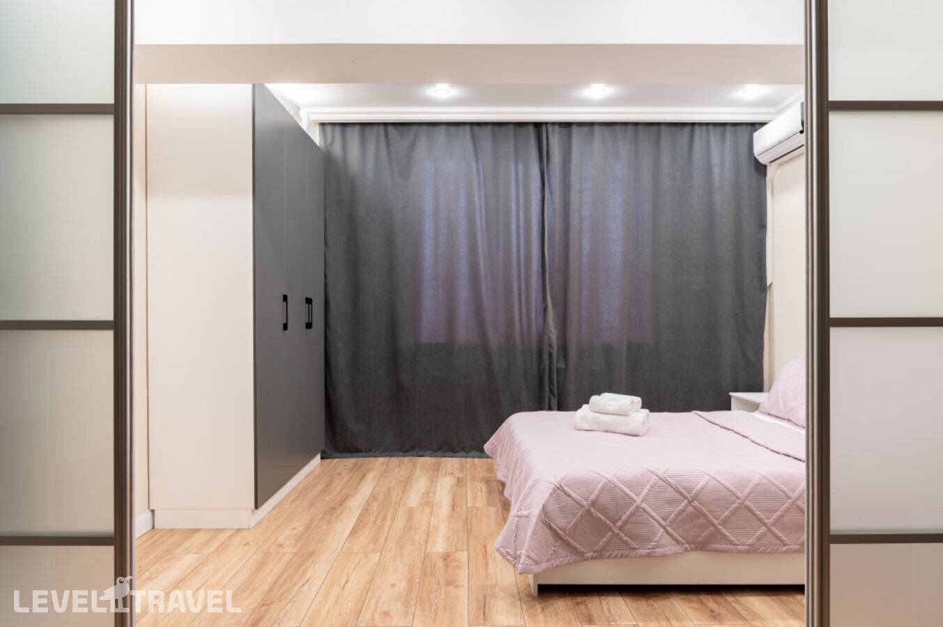 фотографии отеля Квартира На Арбате В Историческом Центре Алматы в Казахстан(Алматы) - фото №9