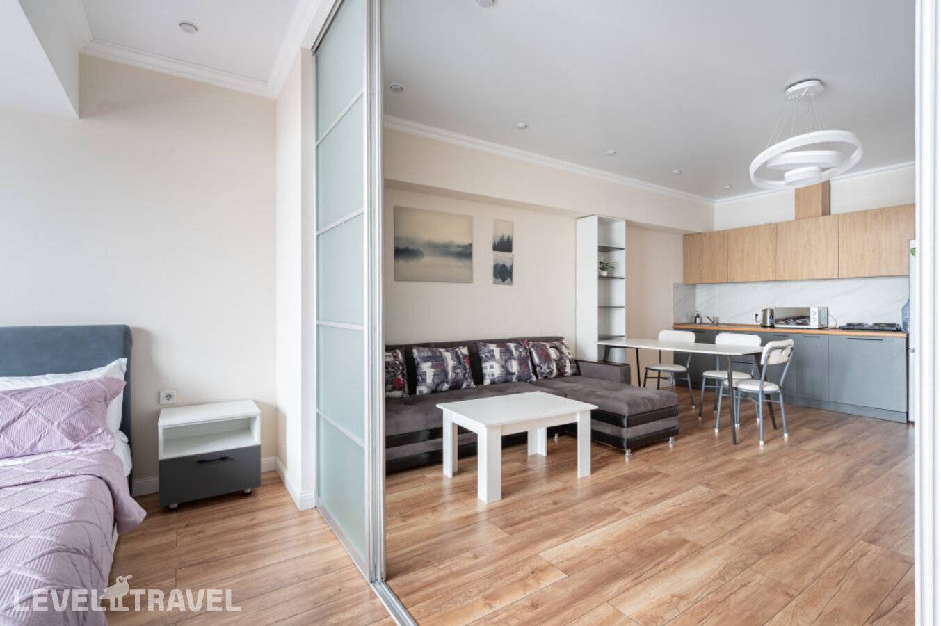 фотографии отеля Квартира На Арбате В Историческом Центре Алматы в Казахстан(Алматы) - фото №2