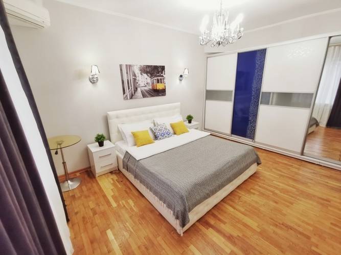 Qazaq Apartments Zenkova 86
