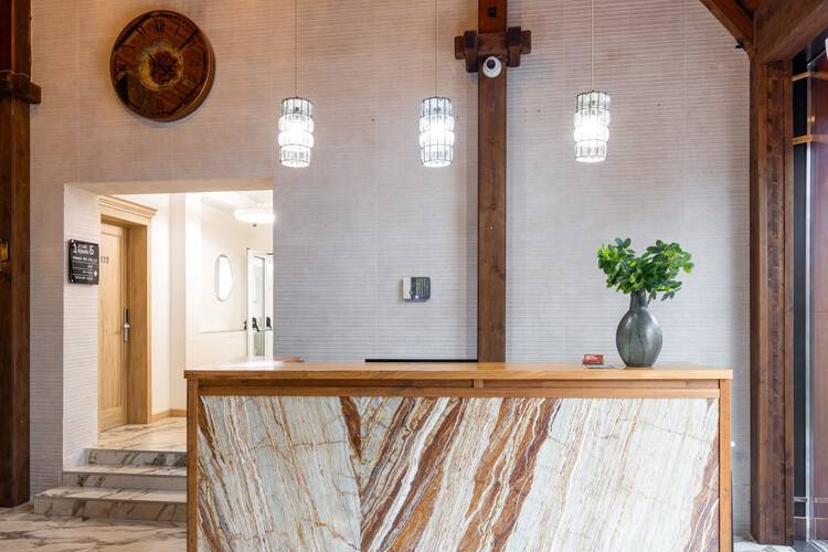 Red Wood Hotel By Provence