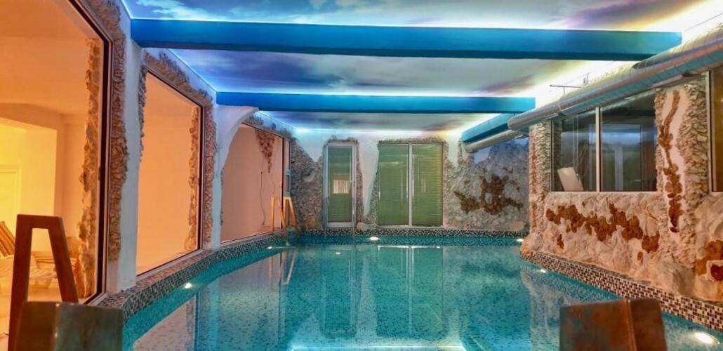 Bali Colosseum Hotel