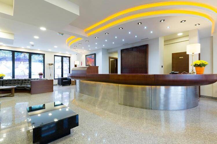 Sterling Hotel