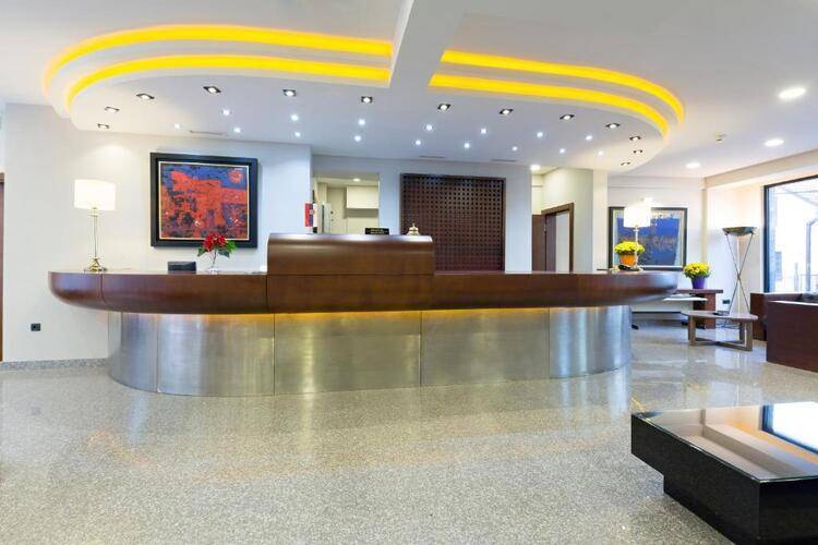 Sterling Hotel