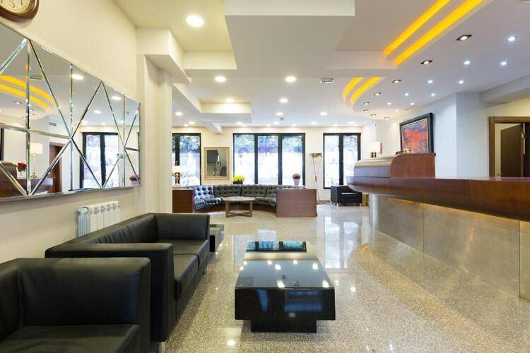 Sterling Hotel