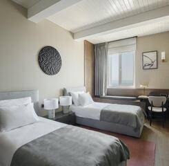 $item['hotel']['name']