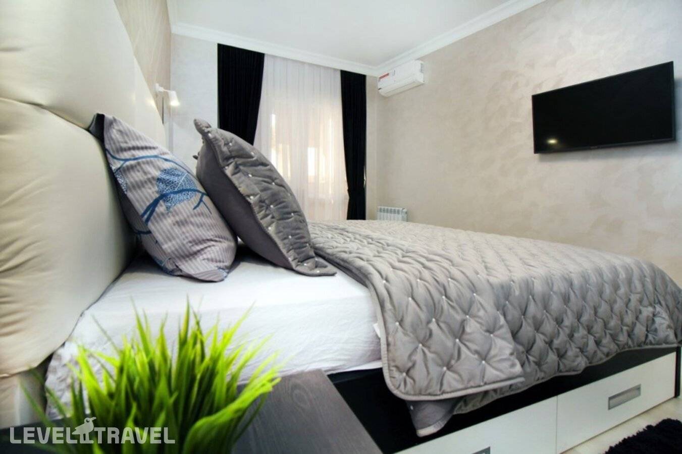 фотографии отеля Апартаменты Двухкомнатные Рядом С Трц Мега На Улице Навои 208 в Казахстан(Алматы) - фото №13