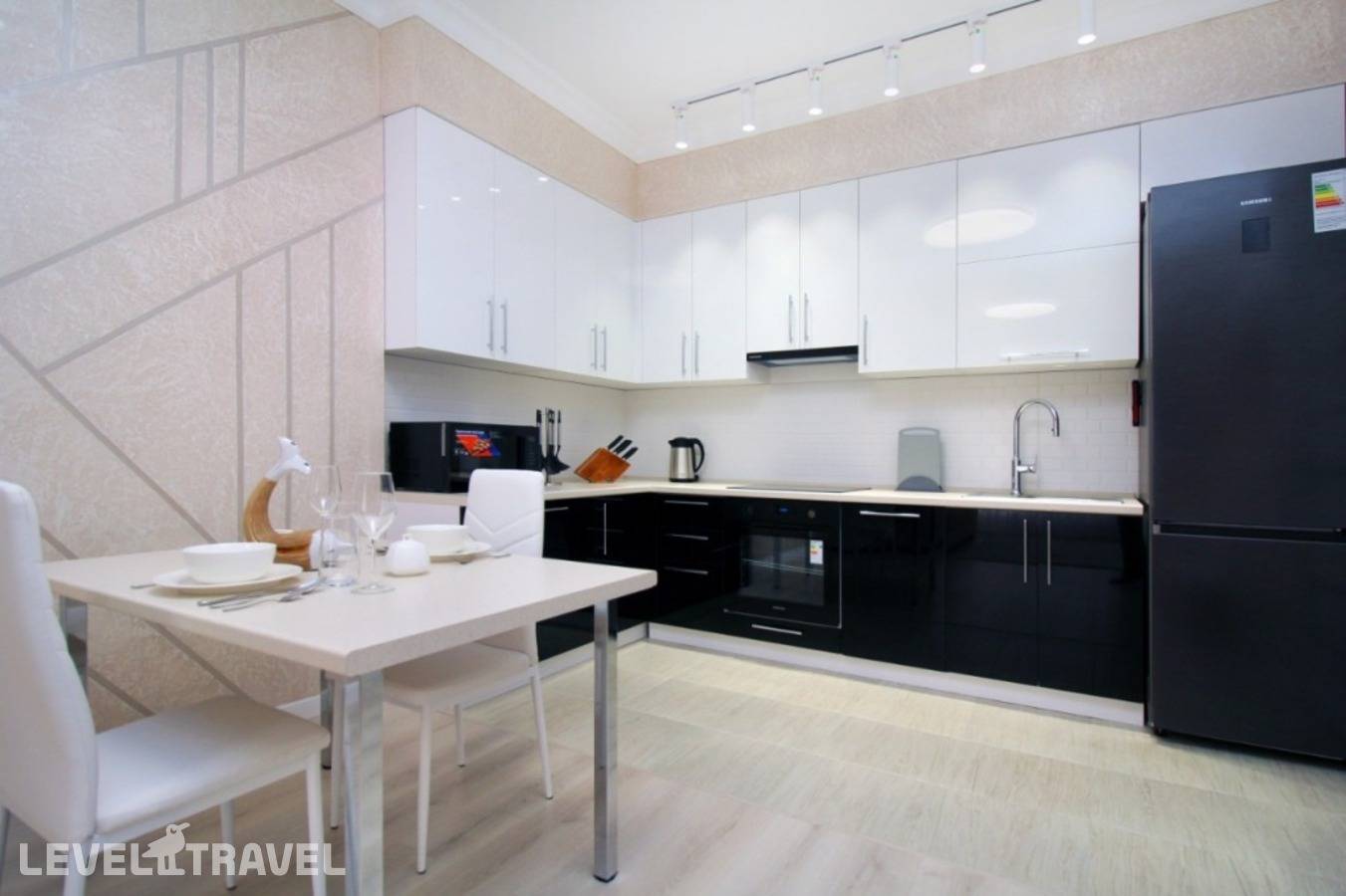 фотографии отеля Апартаменты Двухкомнатные Рядом С Трц Мега На Улице Навои 208 в Казахстан(Алматы) - фото №2