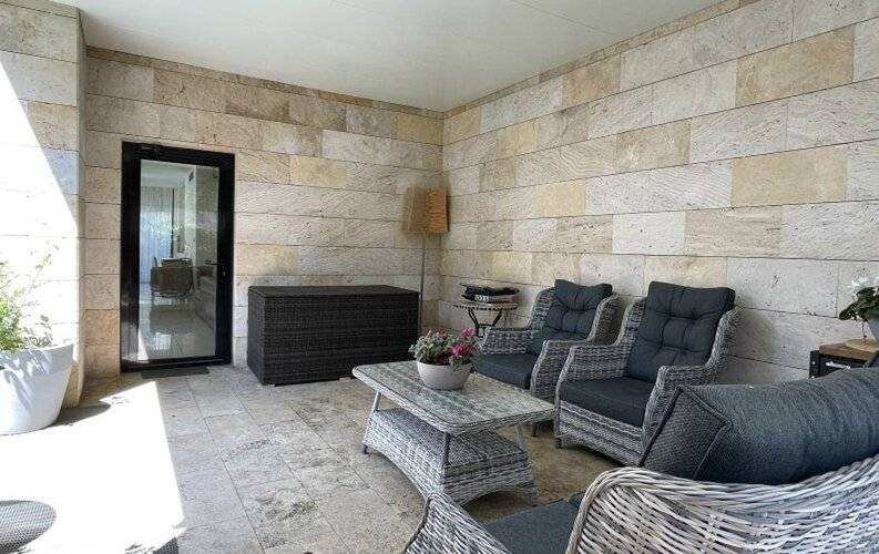 Pulsar Villa Deluxe