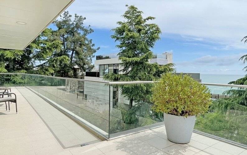 Pulsar Villa Deluxe