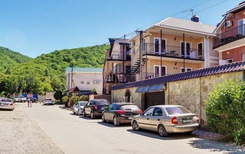 Тих Отель