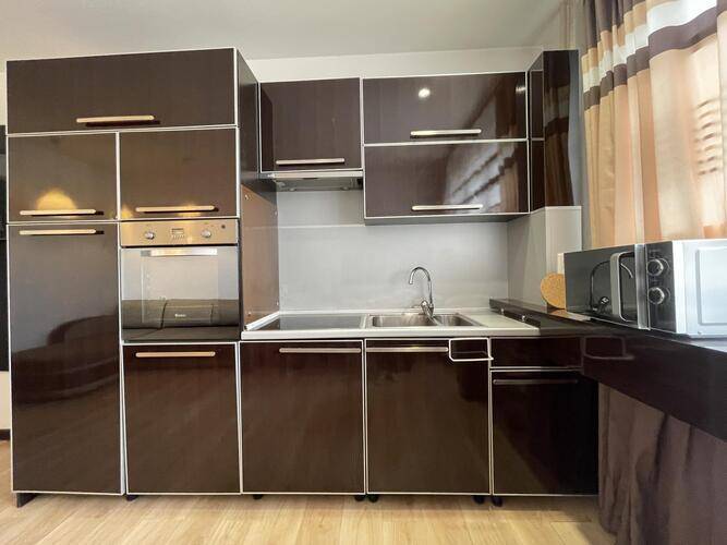Vegas Apartments (Вегас Апартментс) На Улице Школьная