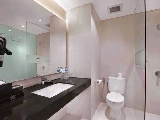 Hotel Neo + Kuta Legian
