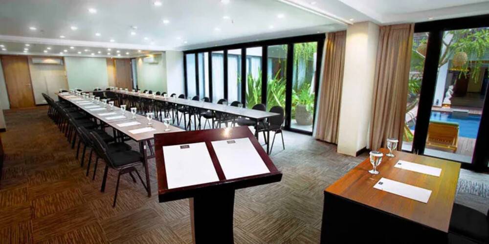 Hotel Neo + Kuta Legian