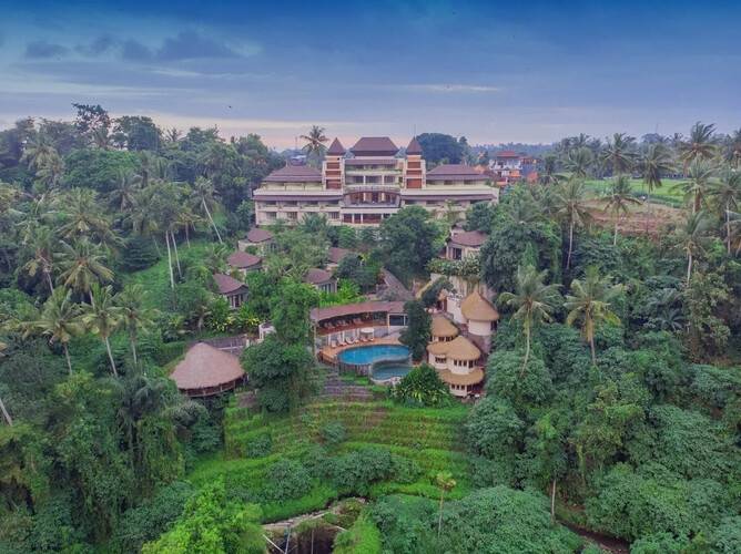 Tanadewa Resort & Spa
