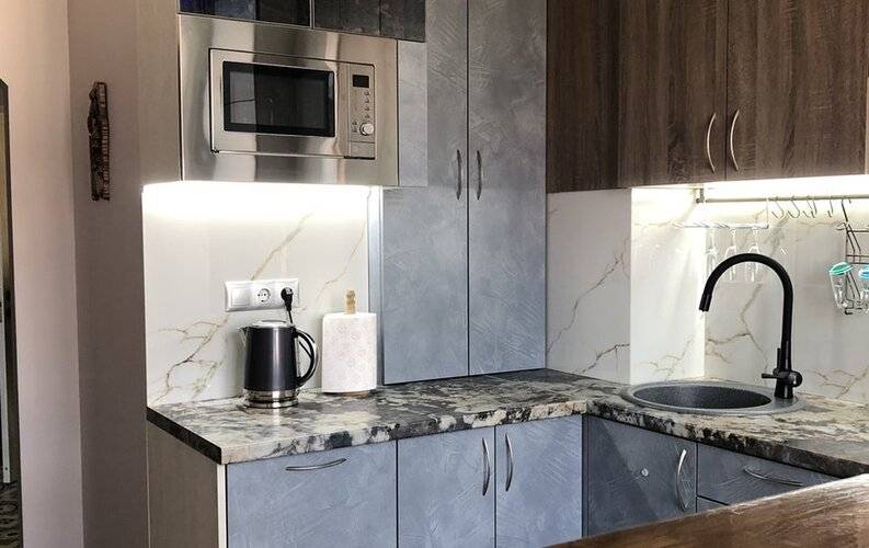 Moon Apartments