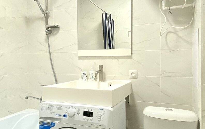 Apartmari C Видом На Ocтpoв Kанта И Кaфедpaльный Cобop