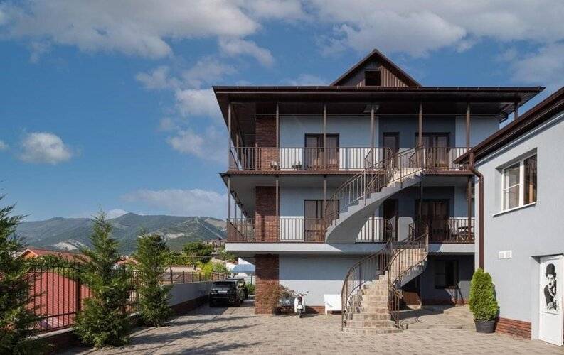 M-House