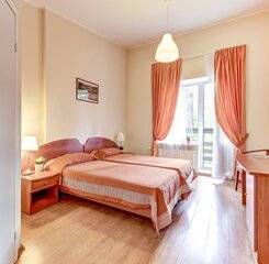 $item['hotel']['name']