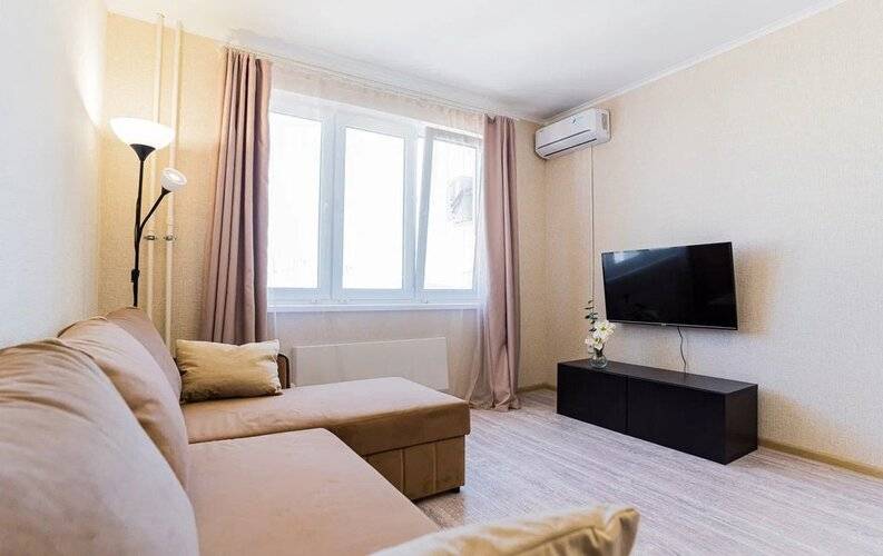 Летоапарт На Мурата Ахеджака 17