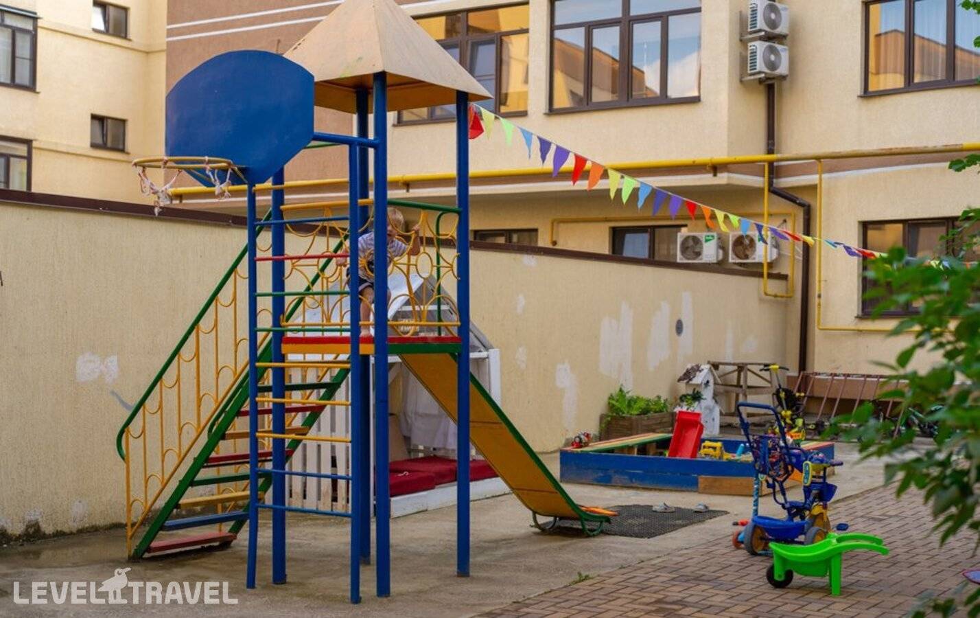 фотографии отеля Летоапарт На Любимом Переулке в Россия(Новороссийск) - фото №18