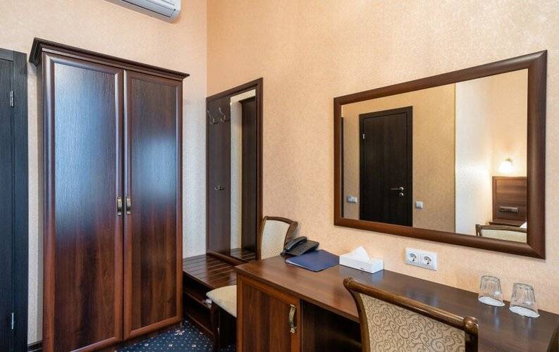 Sapphire Hotel
