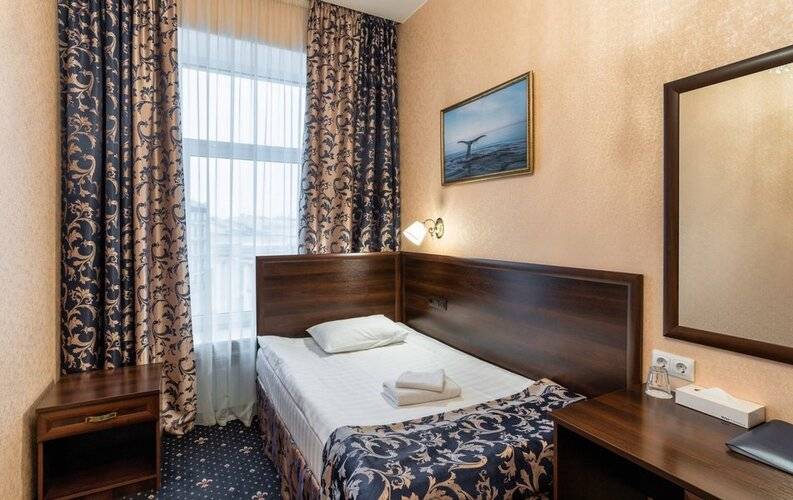 Sapphire Hotel