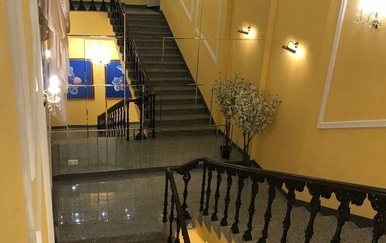 Sapphire Hotel
