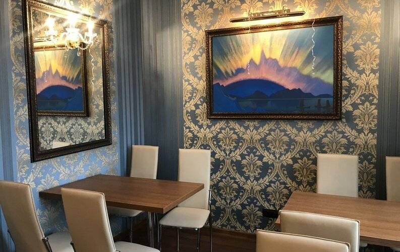 Sapphire Hotel