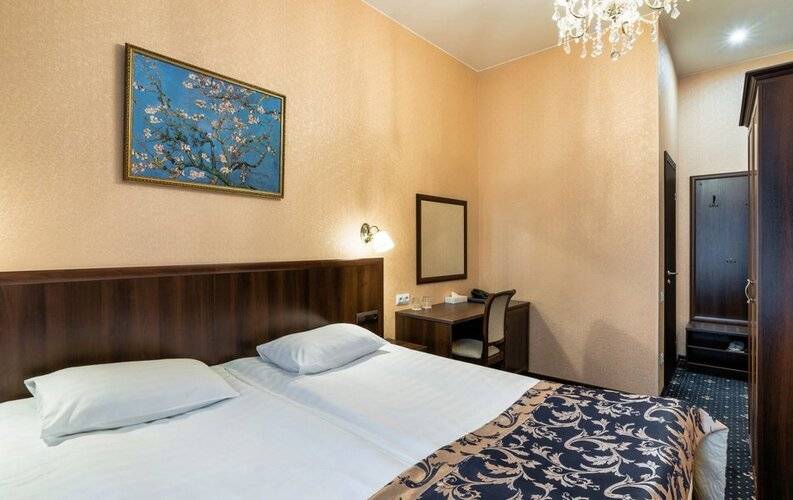 Sapphire Hotel