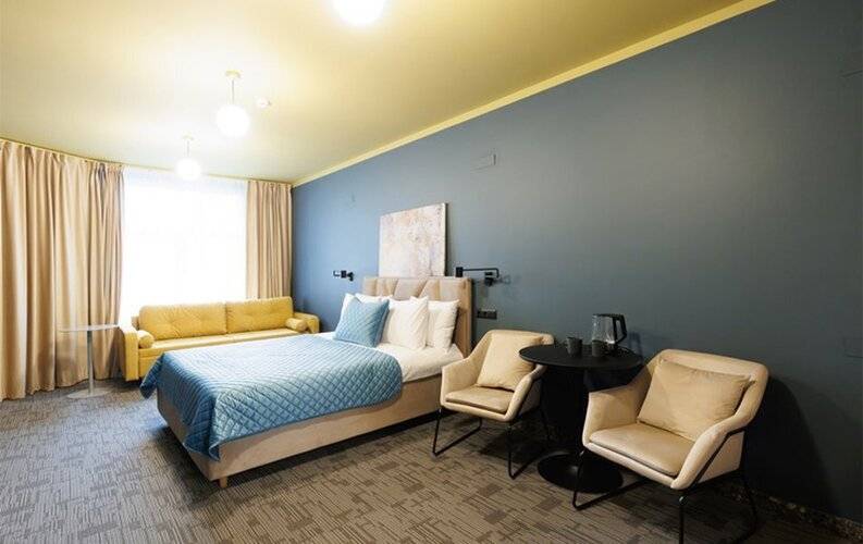 Simple Hotel B9