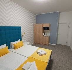 $item['hotel']['name']