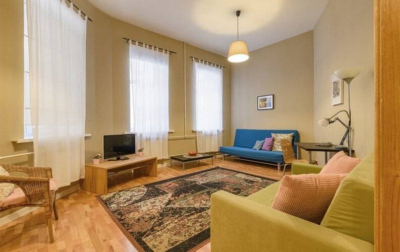 Апартико На Чайковского